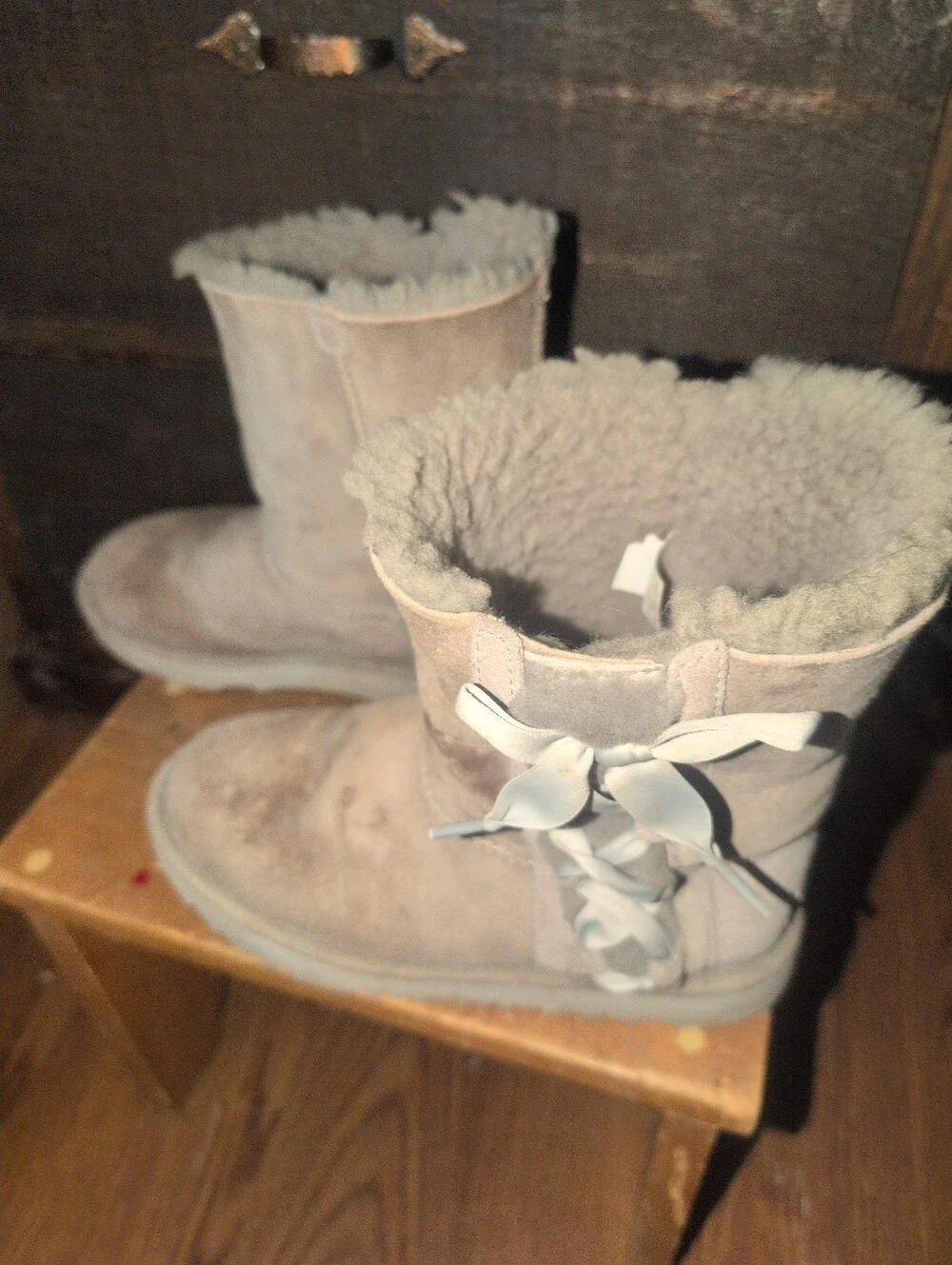 Ugg Youth Size 4 Boots